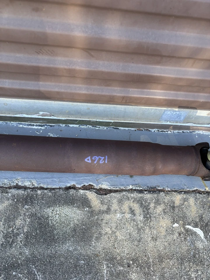 Eixo de transmissão manual 1999-2004 Ford Mustang GT 4.6L - 126D - Imagem 3 de 4