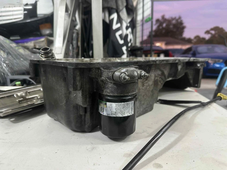 Pontiac GTO LS1 LS2 2004-2006 6,0 5,7 L OEM cárter de aceite y varilla de medición 12581209 Foto 3 de 3