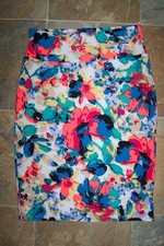 LuLaRoe Women's Multi-Colored Pull On Floral Print Skirt Size M