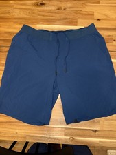 Lululemon Men  s Shorts Size XL CA 35801 RN 106259 Blue 9  inseam