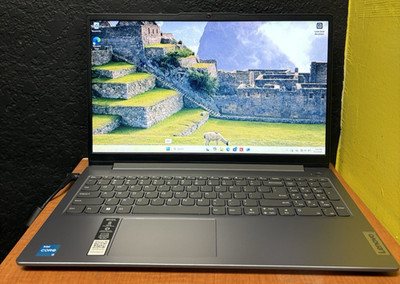Lenovo Ideapad Slim 3 (15IAN8) 15.6 Screen 8GB RAM I3-N305 128GB SSD Gray Laptop