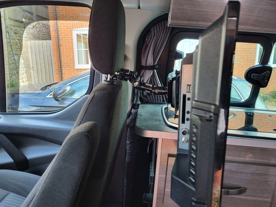 Lift Off TV Headrest Mounting Bracket,Campervan,Motorhome,Car,14" to 27