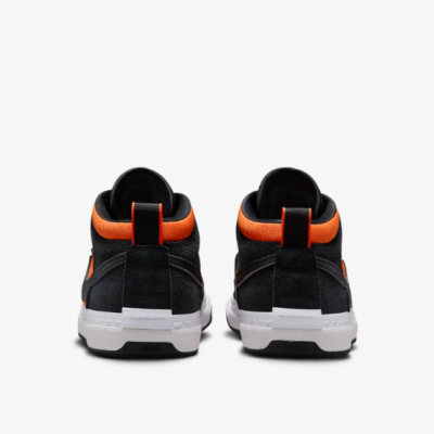 Nike SB React Leo Skateboarding Shoes 'Black/Orange' (DX4361-002