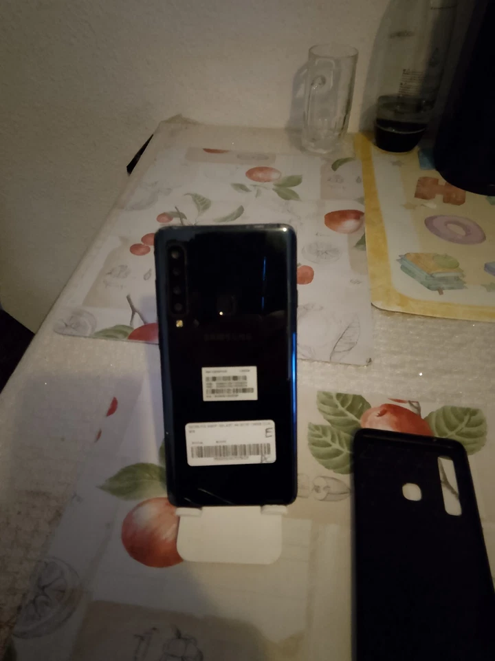 Samsung Galaxy A9 - Photo 2/4