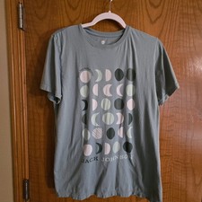 Jack Johnson women's Meet tbe Moonlight green t shirt sz M