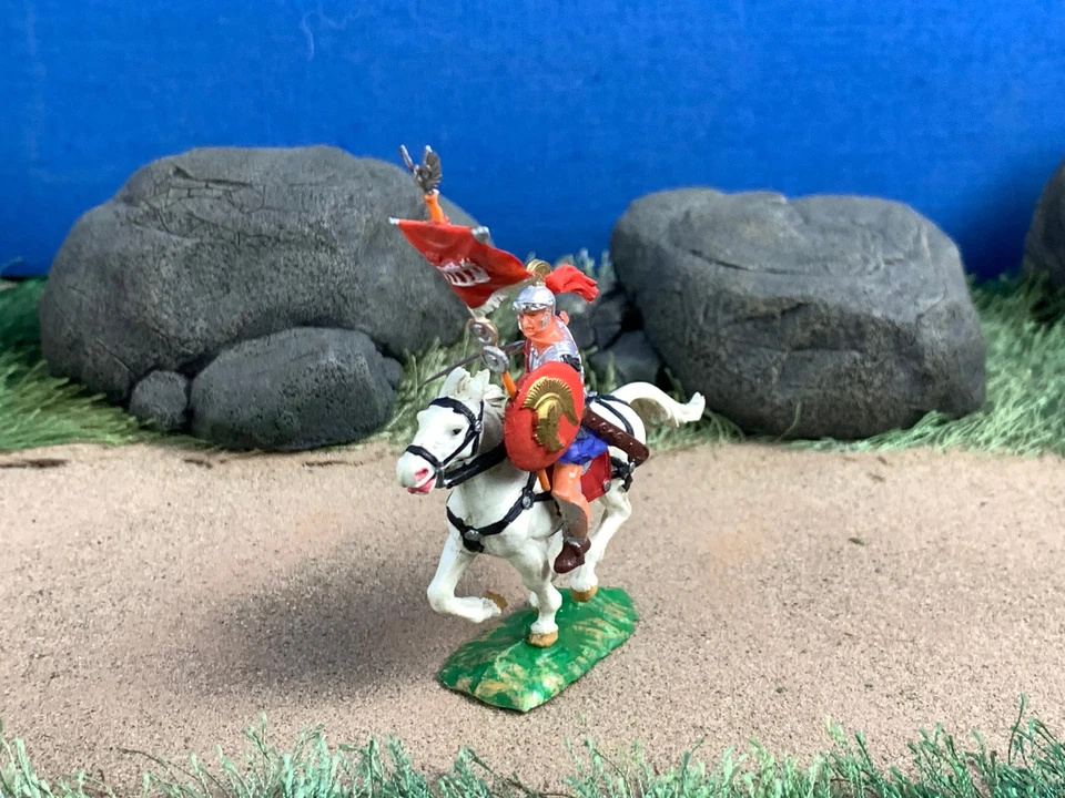 Elastolin Alemania Montado Romano con Espada y Bandera Caballo Blanco Escala 1:45 (40 mm) Foto 2 de 4