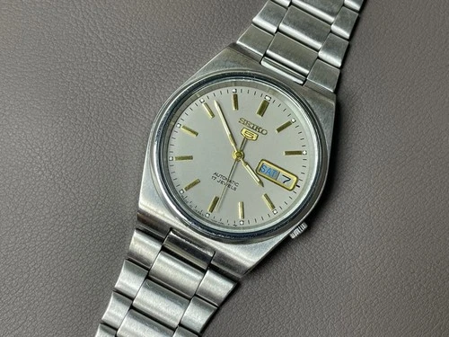 Vintage Seiko 5 Automatic 7009-3131 Cream Dial 36mm Men's Watch