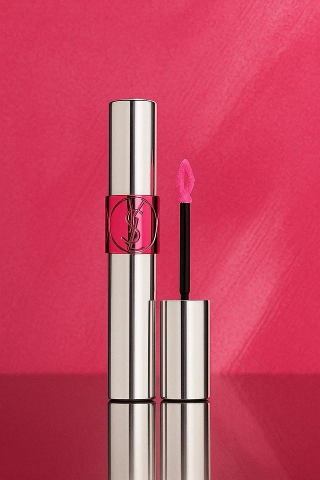 Yves Saint Laurent - Potenciador de labios con tinte en aceite Volupté - Cherry My Cherie - 0,20 oz Foto 4 de 4
