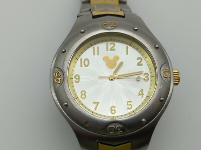 VTG LARGE HEAVY Disney Mickey 30M ( 3 ATM ) Metal Strap Watch NEW BATTERY