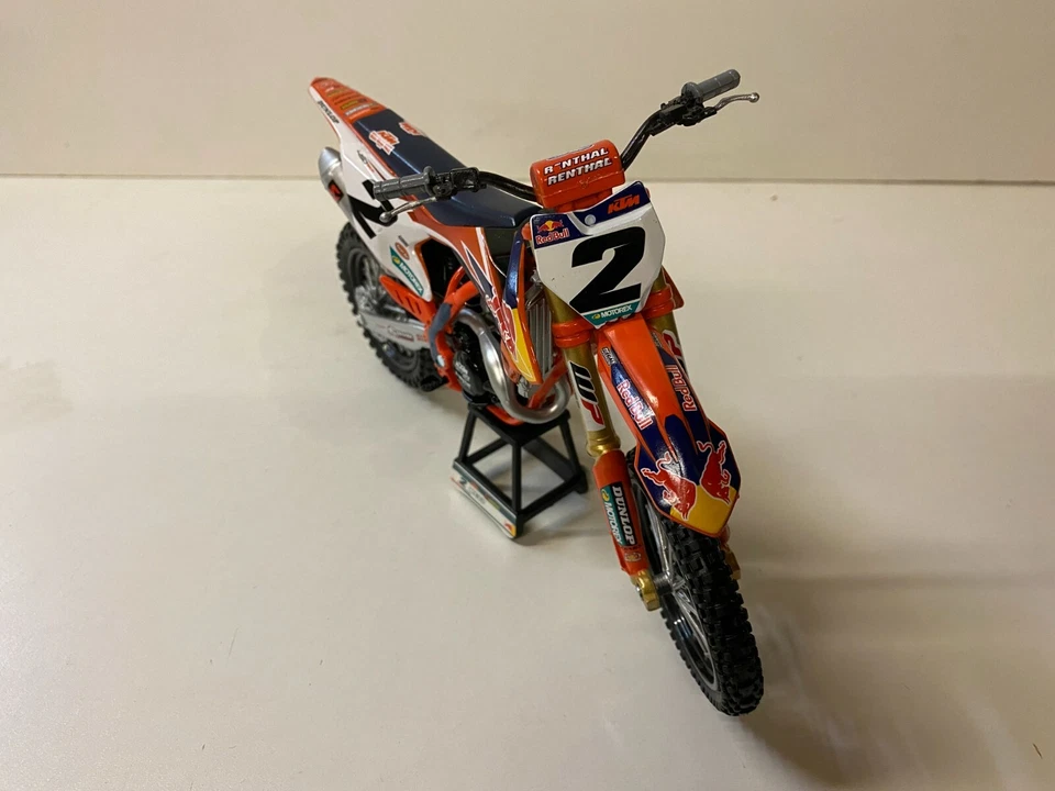Red Bull KTM 450 SX-F, #2  Cooper Webb, Motocross Motorrad New Ray 1:10 - Bild 3 von 4