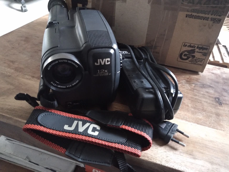 Camescopes JVC GR-AX49S  COMPACT VHS - Photo 4/4