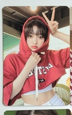 LOONA VACATION 2022 OFFICIAL WEVERSE PHOTOCARD (SELECT) [KPOPPIN