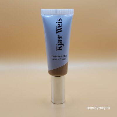 Kjaer Weis The Beautiful Tint, Tinted Moisturizer, Shade: M4
