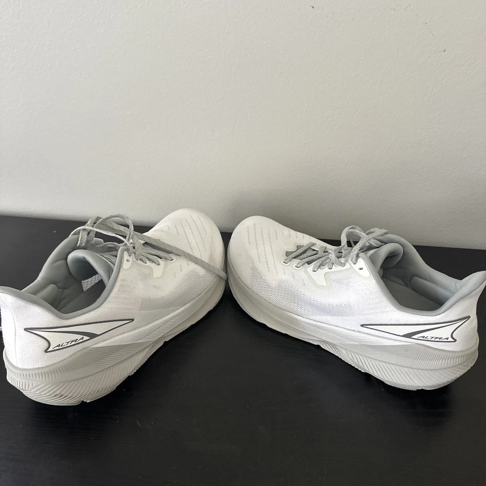 Men's 10.5 M Altra Experience Flow White Gray Road Running Sneakers ALOA85NV120 - Image 3 of 4
