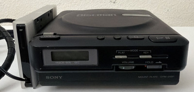 SONY Discman Personal CD player D-2 Walkman With Mount Plate Japan