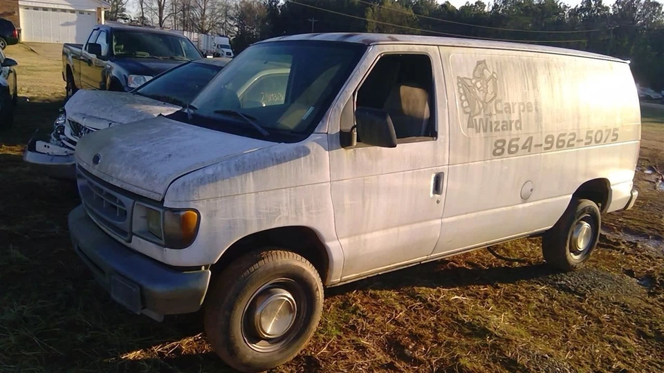 Grelha com inserções pintadas compatível com 97-02 Ford E150 Van fabricante de equipamento original - Imagem 2 de 4