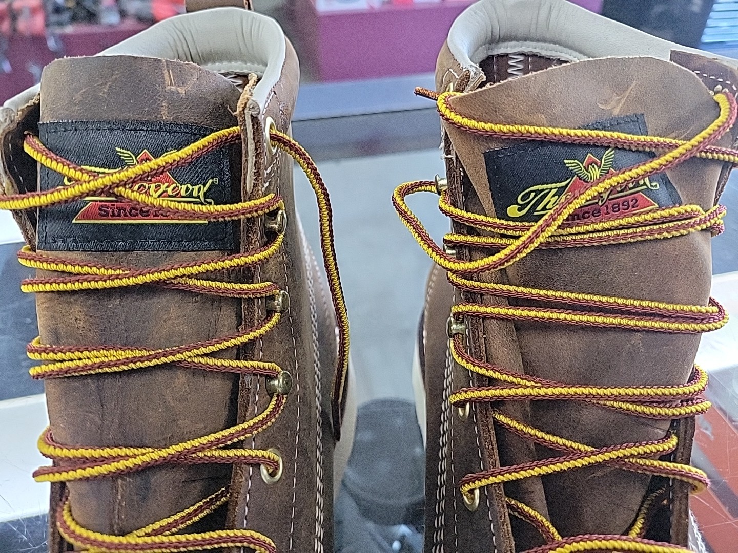 Thorogood Men's Brown Leather Moc Toe Safety Work Boots Size 9.5 D Made in USA 