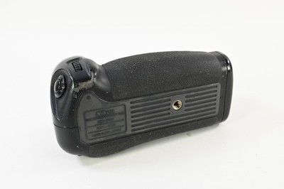 Genuine OEM Nikon MB-D10 Multi-Power Battery Pack Vertical Grip