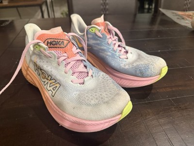 Hoka One One Woman s Mach 6 Running Illusion Dusk Size 8.5 pre-owned 
