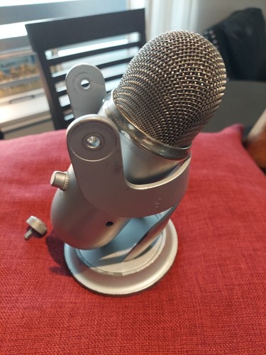 Blue Yeti Mikrofon silber mit Ständer und Halterung siehe Beschreibung. - Bild 6 von 10