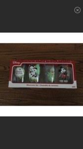 BRAND NEW DISNEY CHRISTMAS MICKEY & MINNIE TALL GLASSES SET OF 4