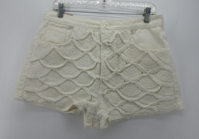 Farm Rio Shorts Women 31 White Mini Crochet Front Denim Boho Scallop Logo NEW
