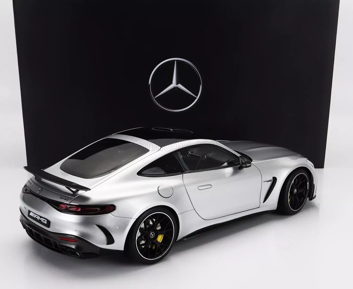 新品 1/43 iscale メルセデスAMG GT63 4マティック ホワイト NZG 2024 Mercedes AMG GT63 (C192) 4-Matic Hightech Silver LARGE