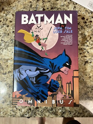 Batman by Jeph Loeb & Tim Sale Omnibus. DC Comics. HC. 2018.