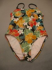 NWOT Hurley Size L Women Multicolor Lined Wireless One-Piece Sports Swim Suit 8M
