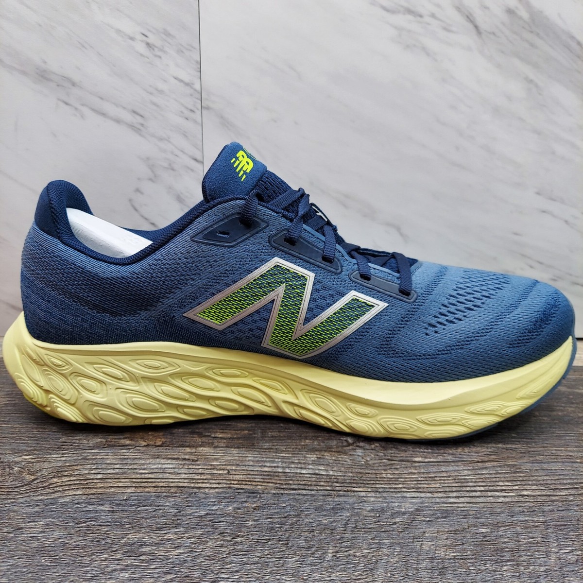 New Balance Fresh Foam X 880v14 Running Size 7.5 Arctic Grey  display picture 3