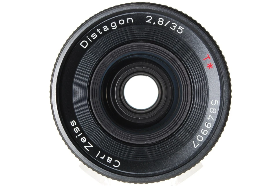 [CASI COMO NUEVO] Lente Contax Carl Zeiss Distagon 35 mm f/2,8 AEJ MF C/Y de JAPÓN N Foto 2 de 4