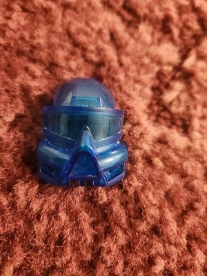 This is a LEGO Bionicle Kaukau mask