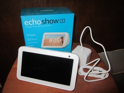 New-Amazon-Echo Show 5-White-1st Generation, never used