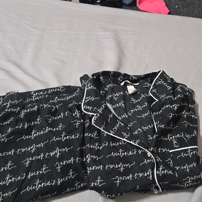 Victoria's Secret Women's Pajama Set M Black/White Logo Button-Up Long Sleeve