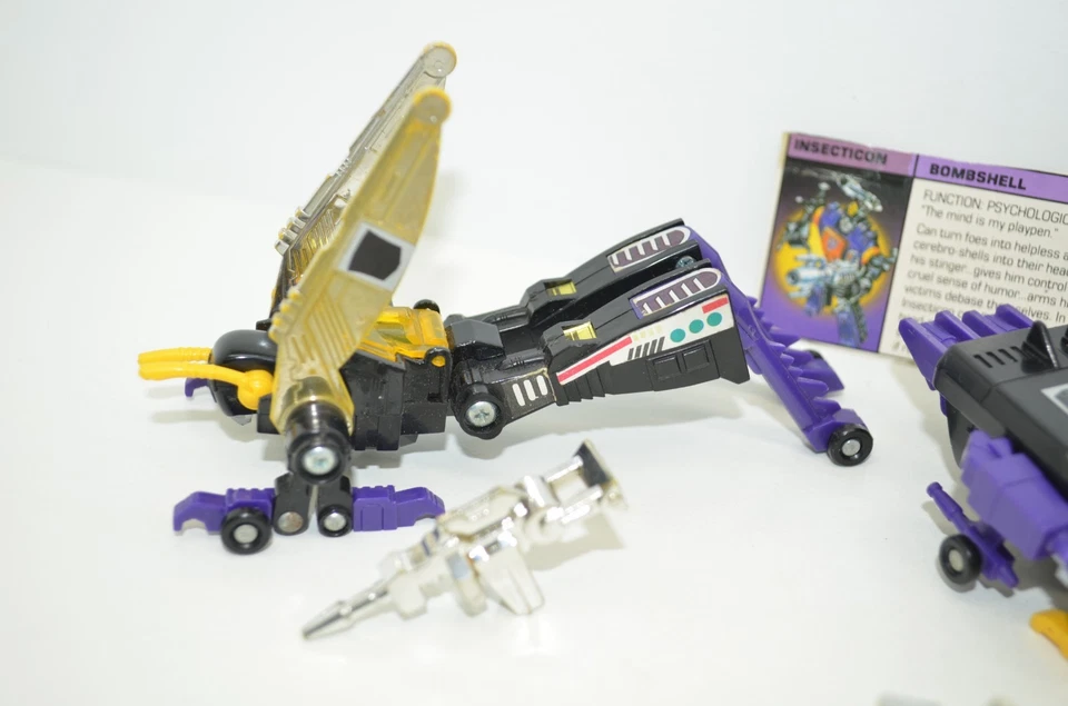 Transformers G1 Insecticons Shrapnel Kickback Bombshell Hasbro Original 100% Com - Image 3 of 4