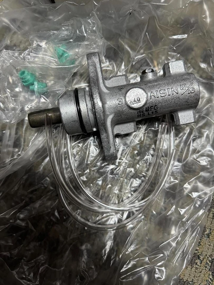 Главный тормозной цилиндр 11-2997 99-04 Chevy Tracker. Suzuki Vitara без АБС - Изображение 2 из 3