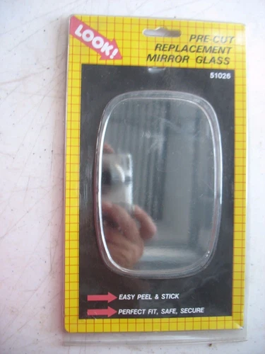NOS MOTORMITE USA L or R SIDE MIRROR GLASS #51026 Various 1970-80