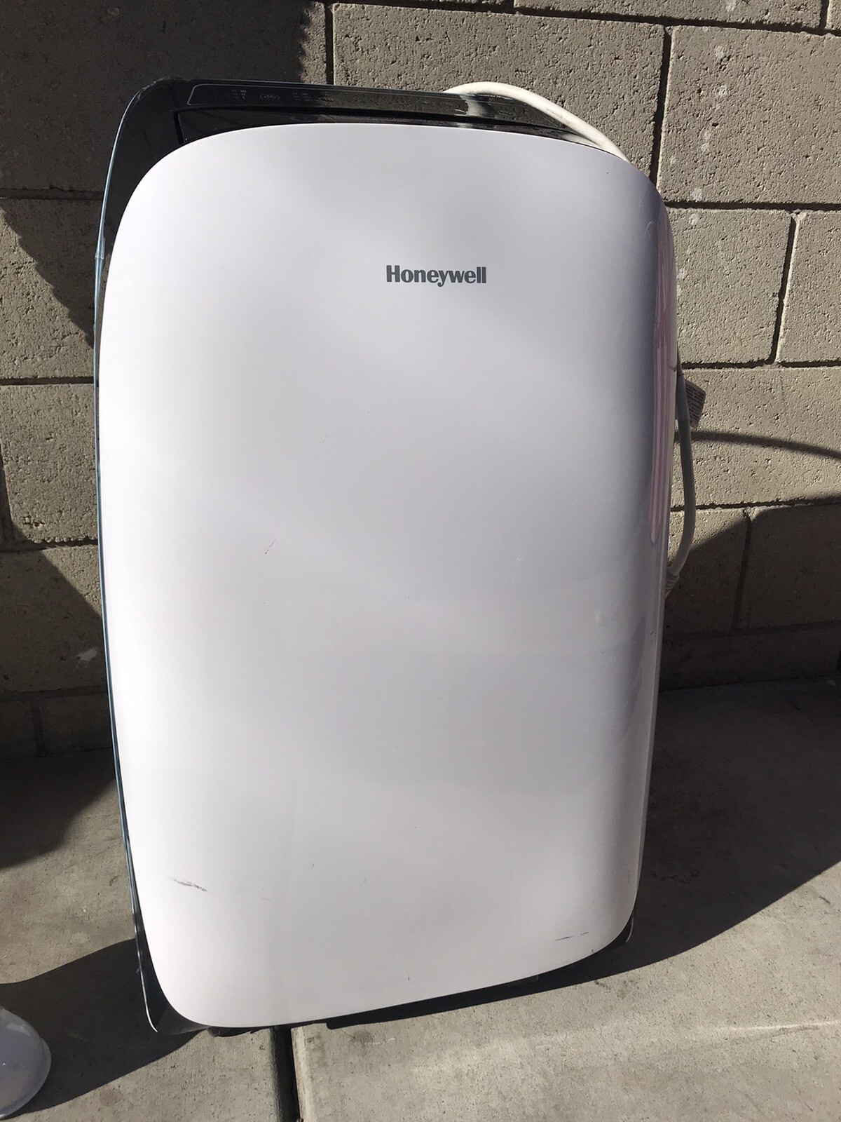 Honeywell Series 12000 BTU Portable Air Conditioner HL12CESWK) eBay