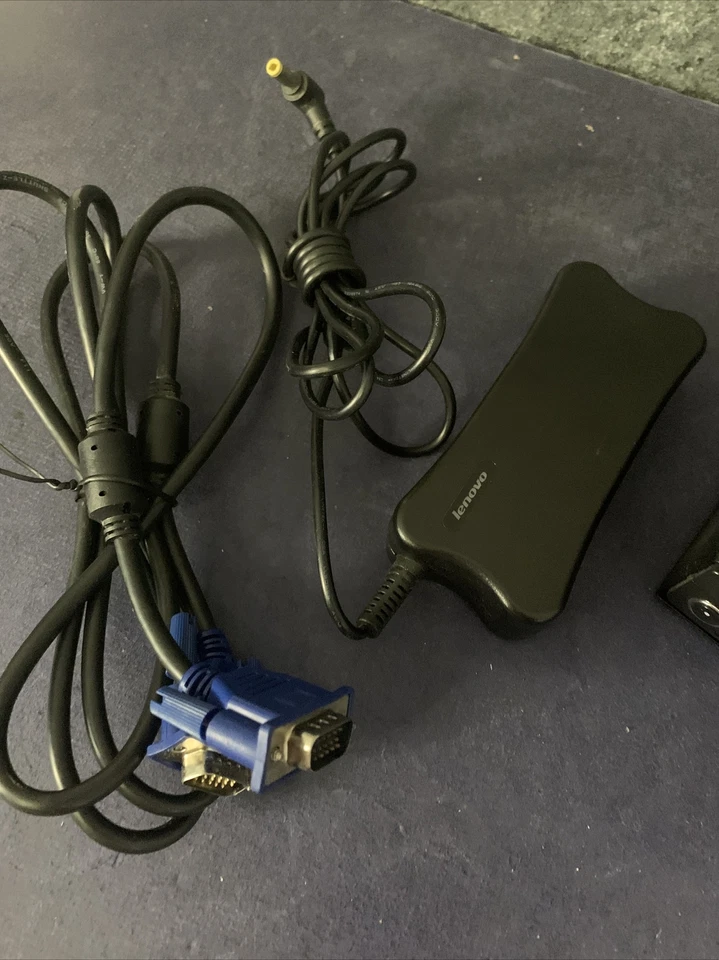 Unidad de DVD Lenovo ThinkCentre Intel Pentium 3220T 2,8 GHz 8 GB 500 GB Win 8 RW Foto 4 de 4