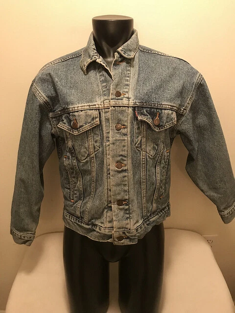 Vtg Levi's Jean Jacket Mens size Medium 70507-4890