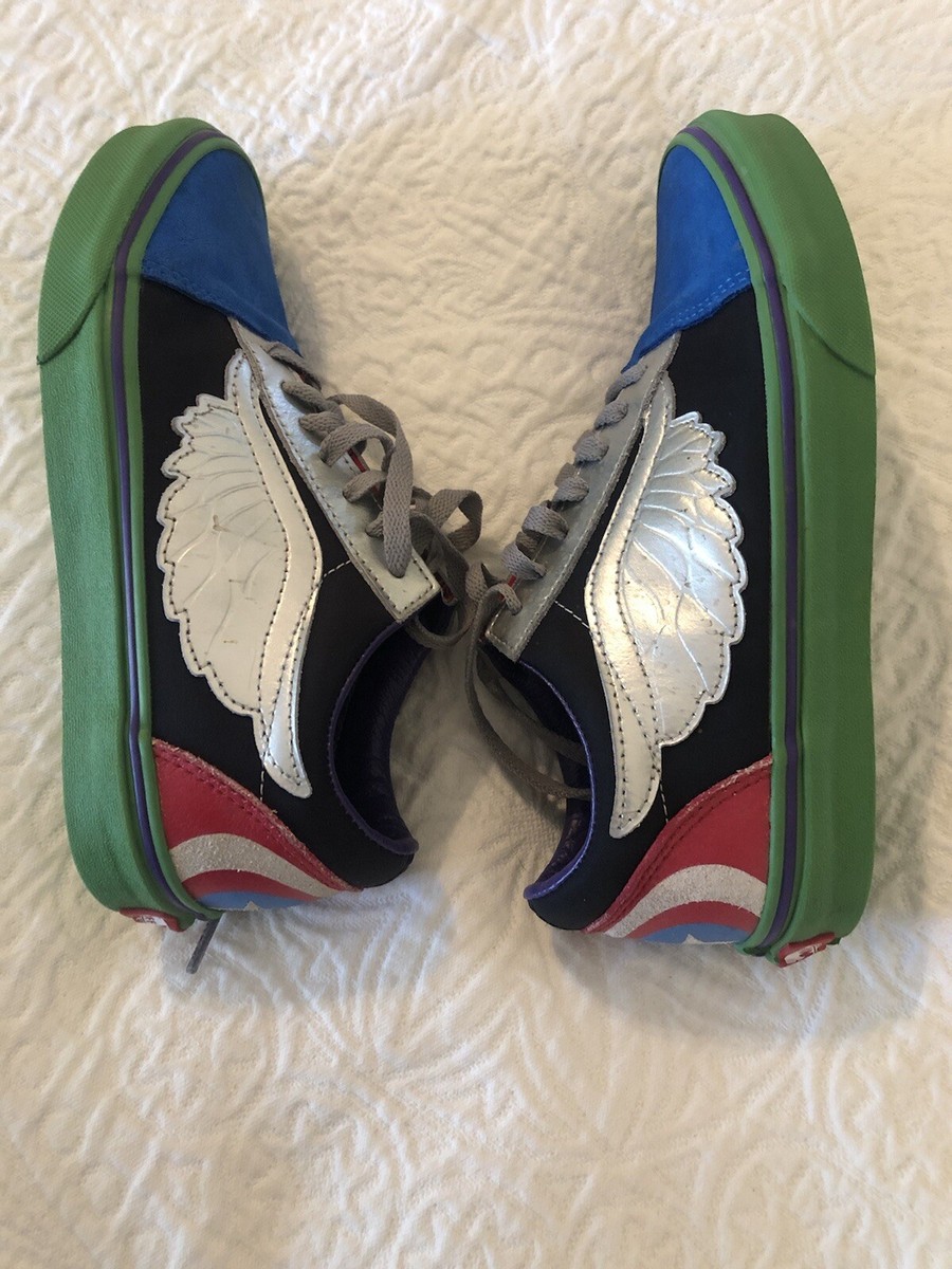 Vans Marvel Avengers Old Skool Superhero Wings Shoes Mens Size 5.5 Womens 7 View 2