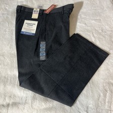 DOCKERS Men  s Signature Khaki Classic Fit Flat Gray Dress Pants Size 32x29 NWT