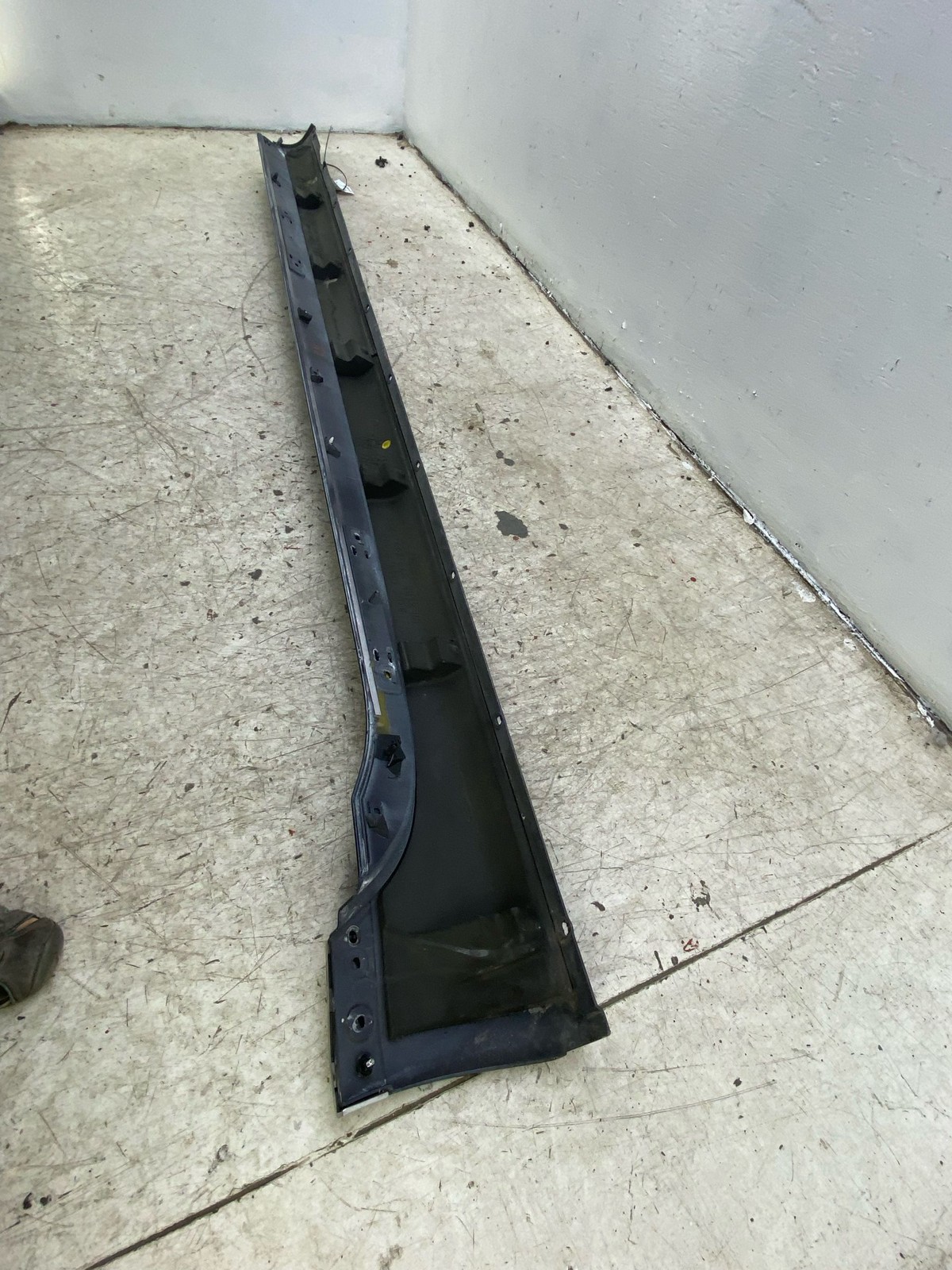 2010-2020 BENTLEY MULSANNE OEM RIGHT SIDE SKIRT ROCKER MOLDING TRIM COVER PANEL