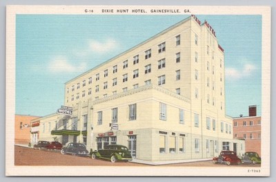Dixie Hunt Hotel in Gainesville Georgia c1940s Postcard