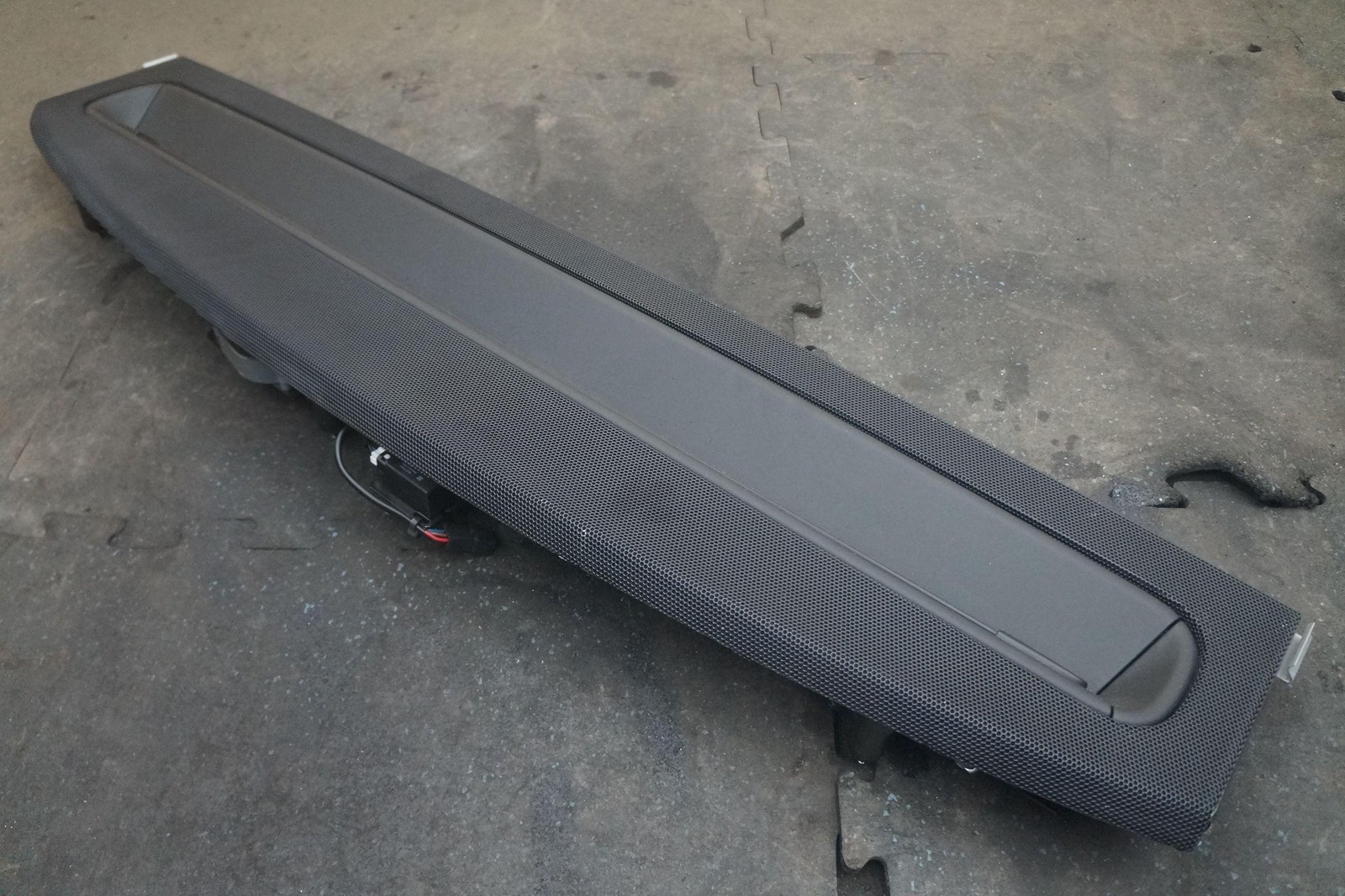 Rear Back Window Shade Roller Blind 3W5861325 Bentley Continental Flying Spur 06