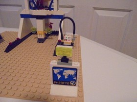 Lego 6456 Space Port Mission Control&mdash;COMPLETE w/Box, Manual & Rocket Engine