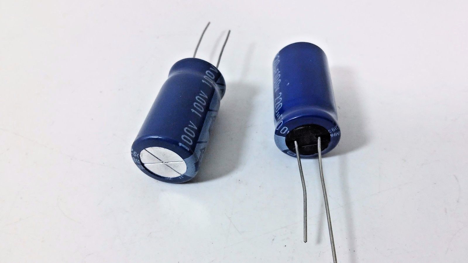 Condensatore Elettrolitico 10uF 40V 85°C Radiale 4x8mm SAMWHA SS (3 Pezzi - Foto 10