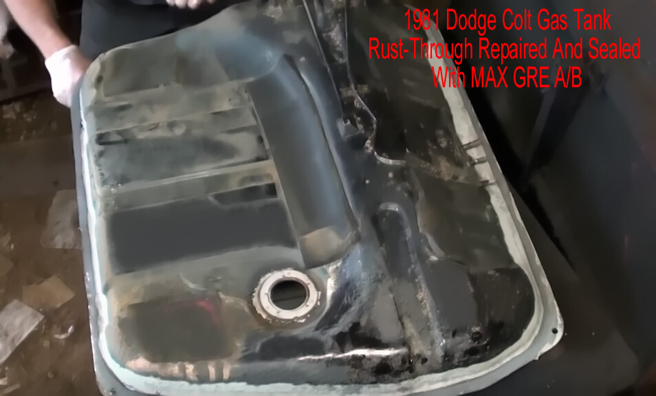Norton Commando Fiberglass Fuel Tank - Parts Company