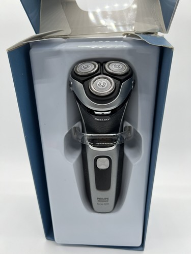 Philips Norelco Shaver 3800 Wet & Dry S3311/85 Used Q2(19) - Bild 2 von 13