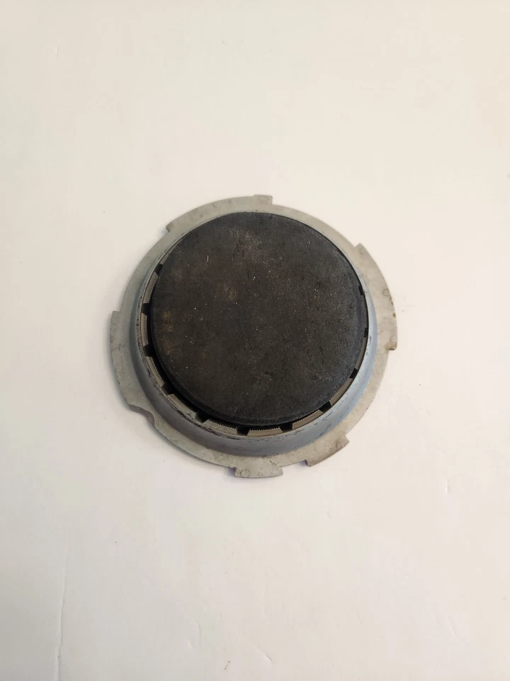 Ford Fairlane 1968-1969, emblema tapacubos Torino Foto 2 de 2